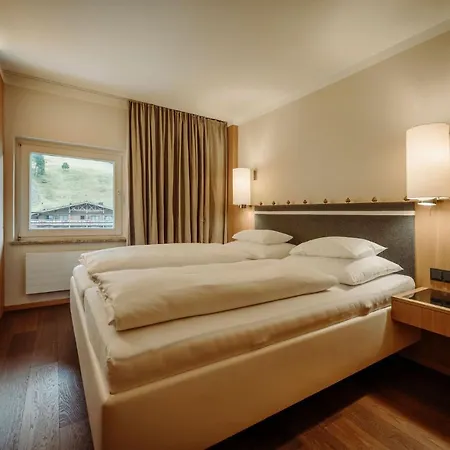 Gartenhotel Theresia 4 4*